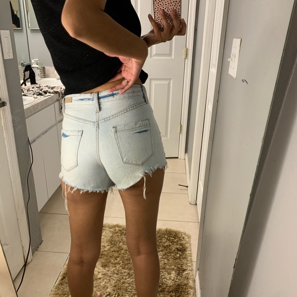 Denim Short Shorts - Picture 4 of 5